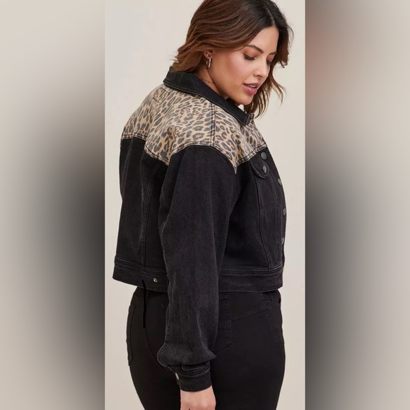 Torrid Black Jean Jacket with Animal Print - Picture 4 of 4